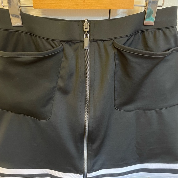 TAIL Reversible Zip Front Golf Skirt - Picture 7 of 9